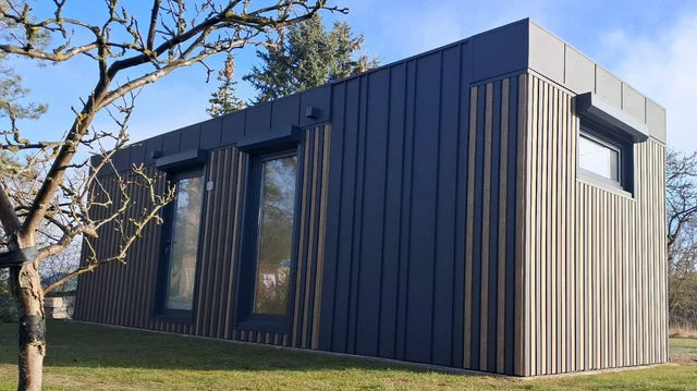 Tiny house / Container abitativo. 9x3 m. Container...