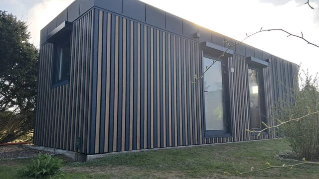 Tiny house / Container abitativo. 9x3 m. Container...