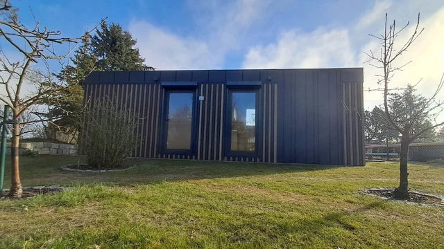 Tiny house / Container abitativo. 9x3 m. Container...